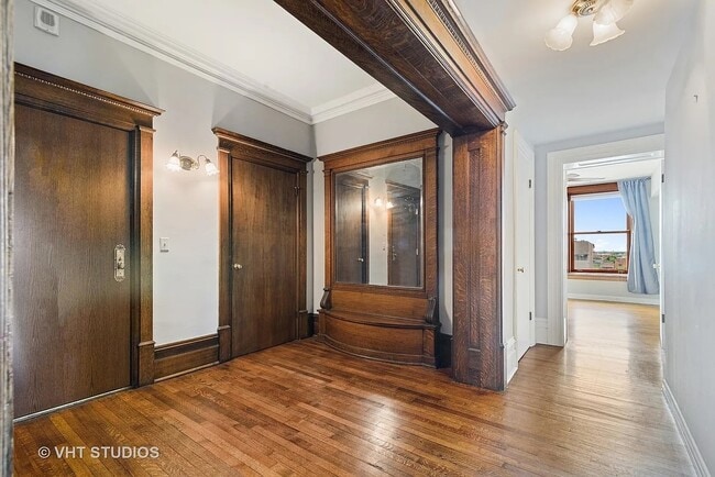 Photo - 559 W Surf St Unit 800