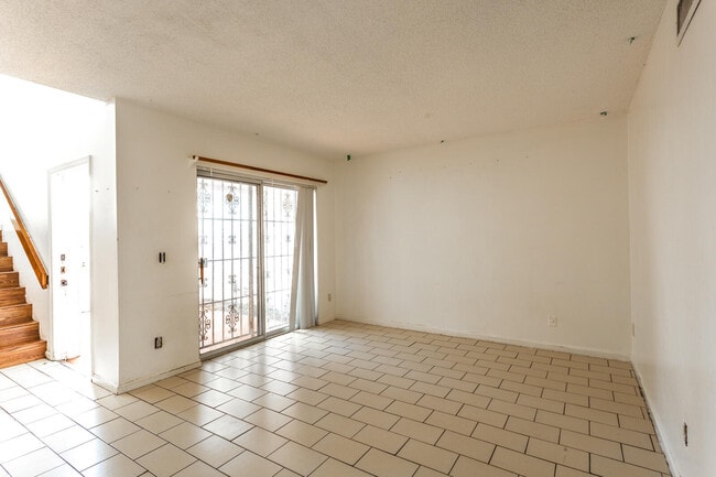 Photo - 5080 Elmhurst Rd