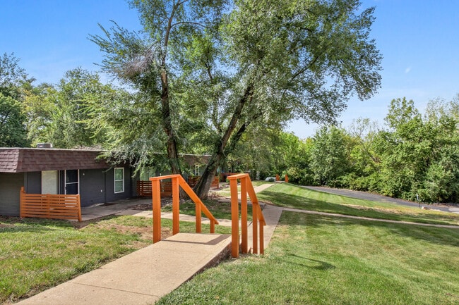 Rock Ridge Ranch Apartments