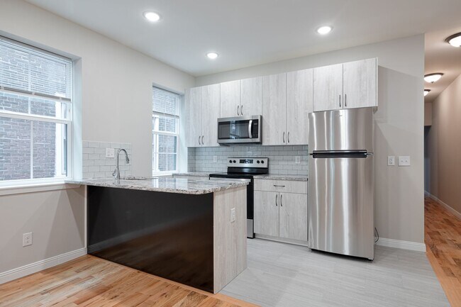 Photo - 5544 N Lawrence St Unit 1F