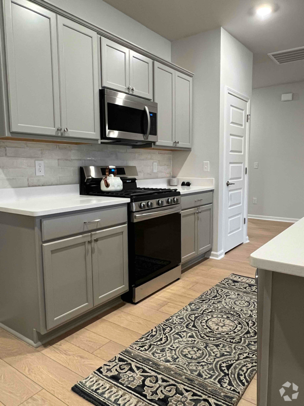 Building Photo - 6028 Gardner Maples Dr SE Rental