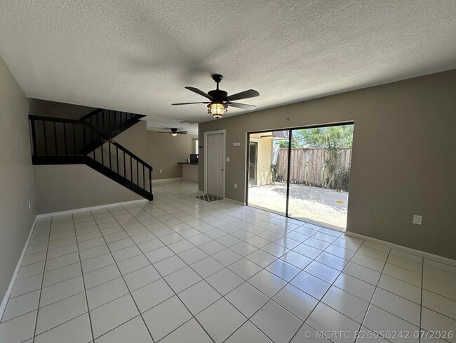 Photo - 308 3rd Ct