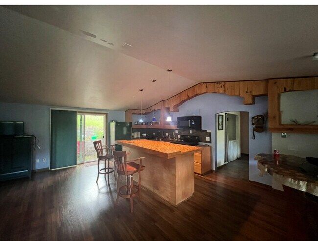 Photo - 76 Devils Cross Rd