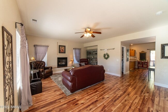 Photo - Westside 4 Bed, 2.5 Bath House with A/C & 2-Car Garage Near NAU & CCC! Students & Pets OK! Aug 10th!