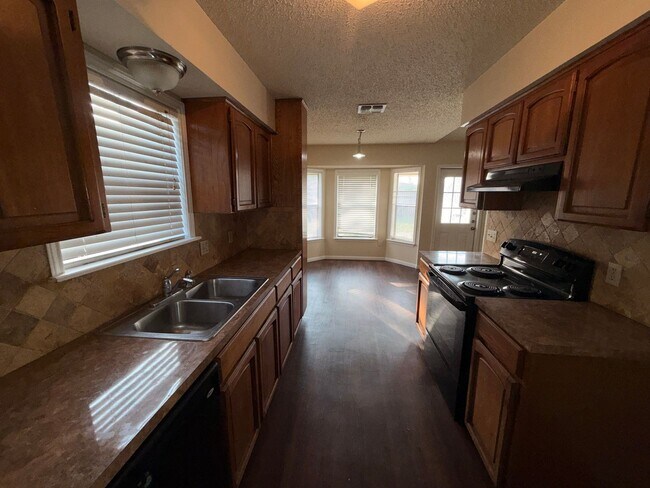 Photo - Updated 3/2/2 in Glen Estates