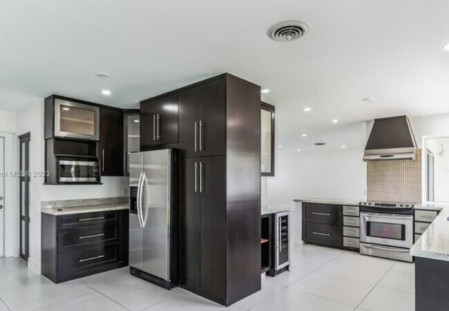 Photo - 1709 SW 5th Pl