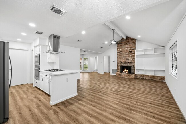 Building Photo - 12931 Westella Dr