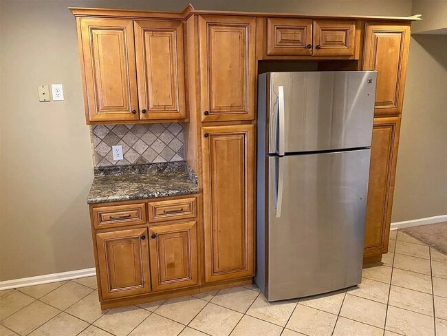 Kitchen - 1207 Smallhouse Rd