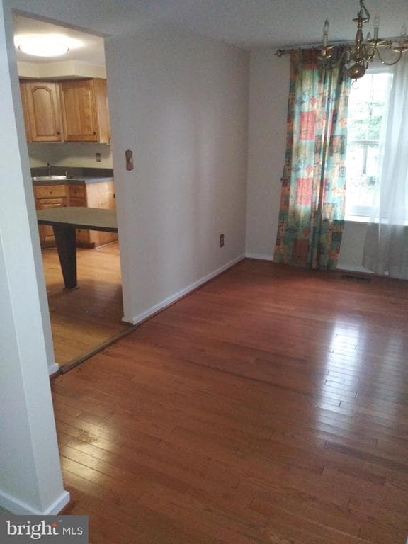 Photo - 405 Trimble Rd