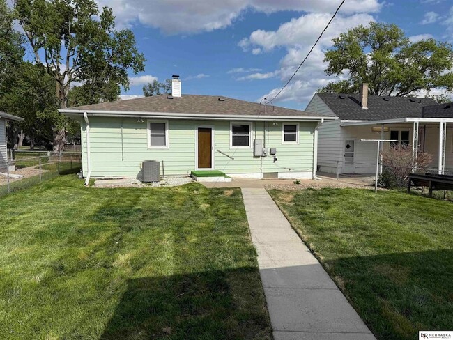Photo - 2304 Jackson St