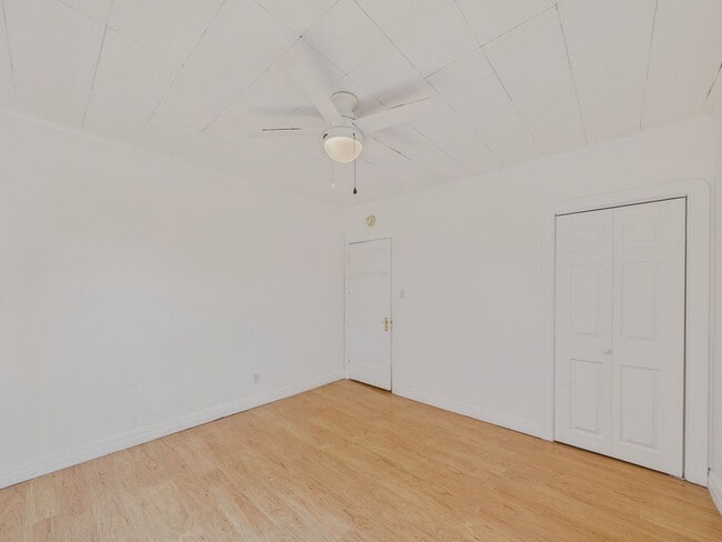 6321 Outlook Ave