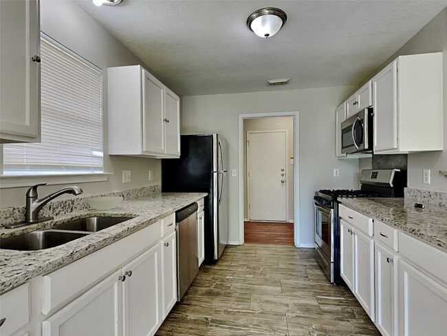 Photo - 3703 Nutwood Ln