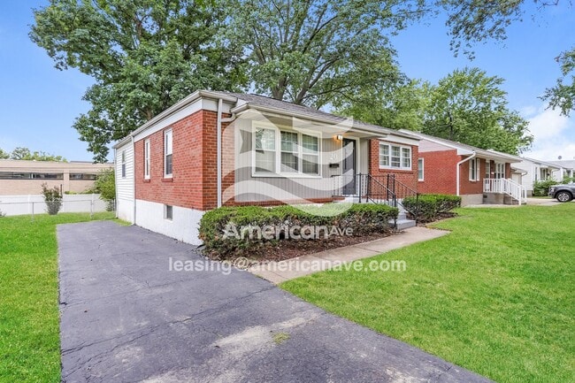 Photo - 20 Regina Ct