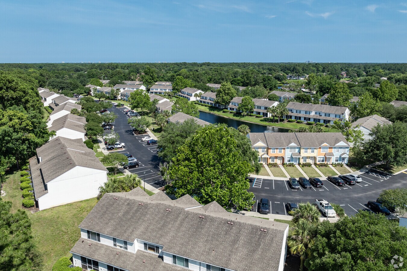 The Seasons Townhomes Jacksonville, FL