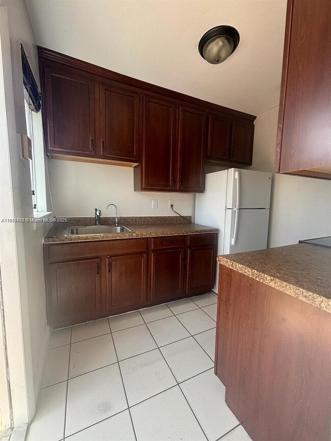 Photo - 1015 NE 112th St Unidad N