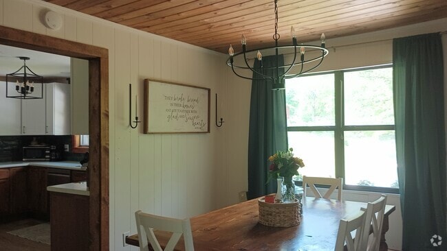 Building Photo - 615 Tank Hill Rd Rental