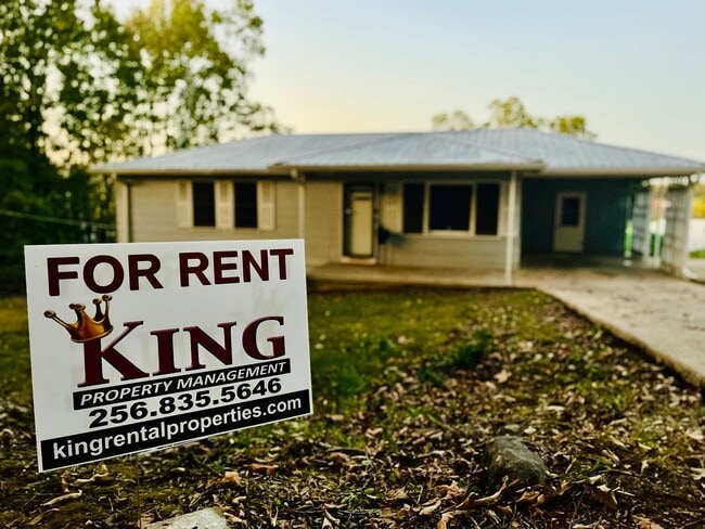 Building Photo - 1033 W 33rd St