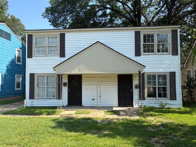 Building Photo - 2 Bedroom Highland Apartment - For Group Homes Only