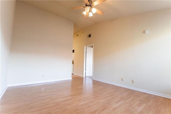 Photo - 2216 San Gabriel St Unit 206