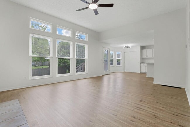 Photo - 3115 Omega Dr