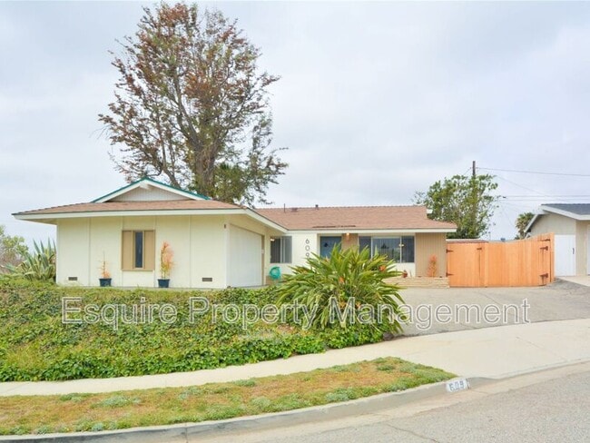 Building Photo - 609 Marsh Rondo