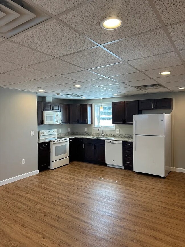 1620 Main St Unit 1