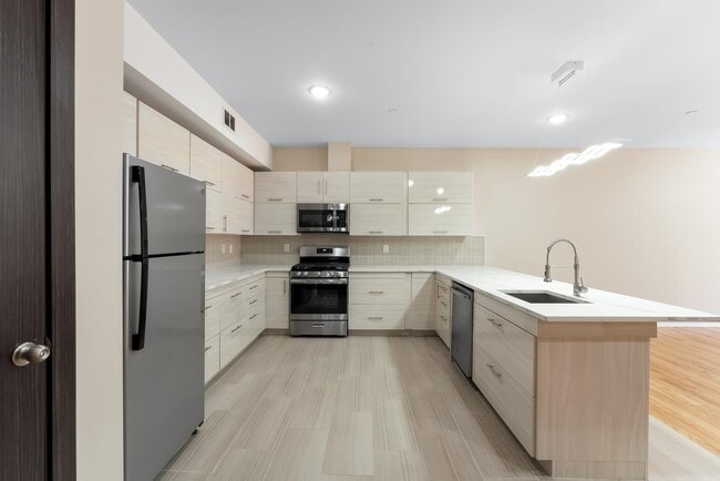 Photo - 65-67 Storms Ave Unit 3B