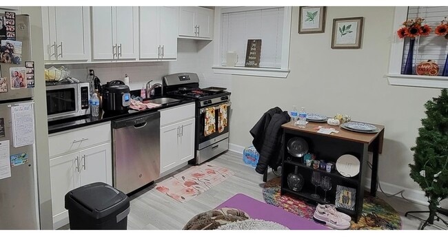 Photo - 732 W Roscoe St Unit NGD