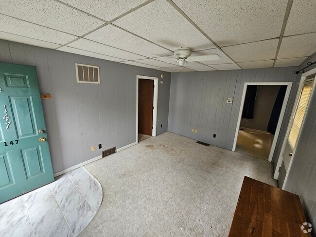 Building Photo - 147 Eagle St Rental
