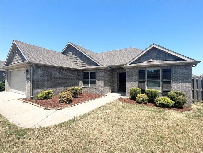 Photo - 211 Genoa Way