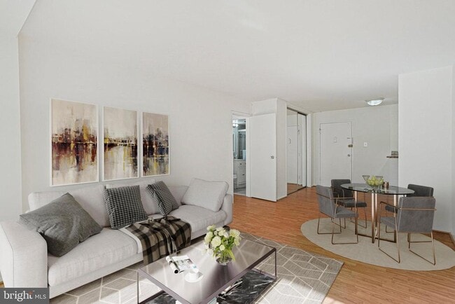 Photo - 2401 H St NW Unit 202