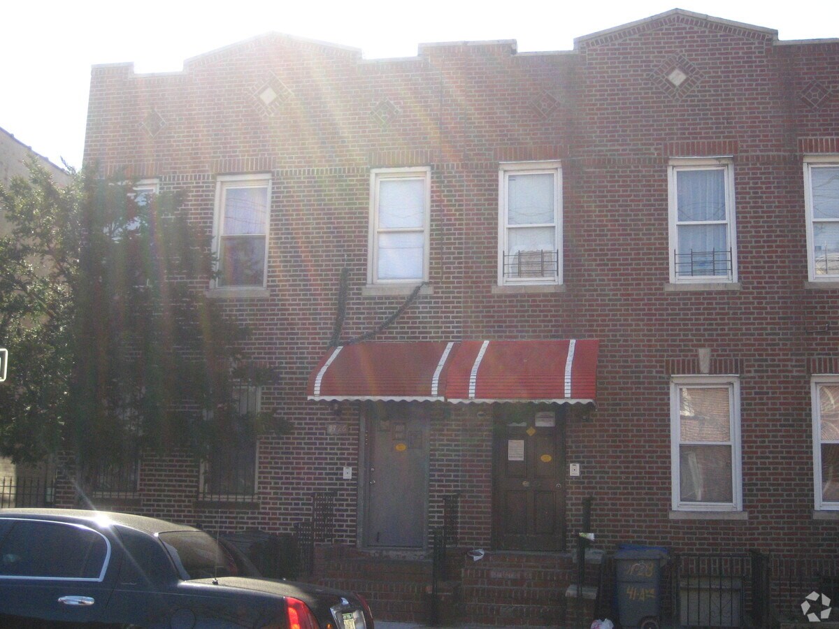 Photo - 97-26 41st Ave