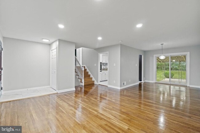 Photo - 1110 Chiswell Ln
