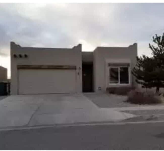 Building Photo - 4 bedroom 2 bath home located in northern ...