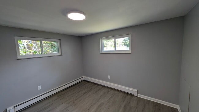 Photo - Whitaker / Homestead - 2 BR Single Family, Large Fenced Yard, Garage