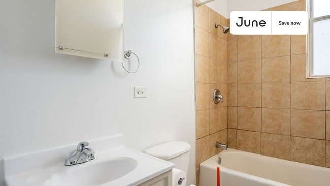 Photo - 1945 W Cermak Rd