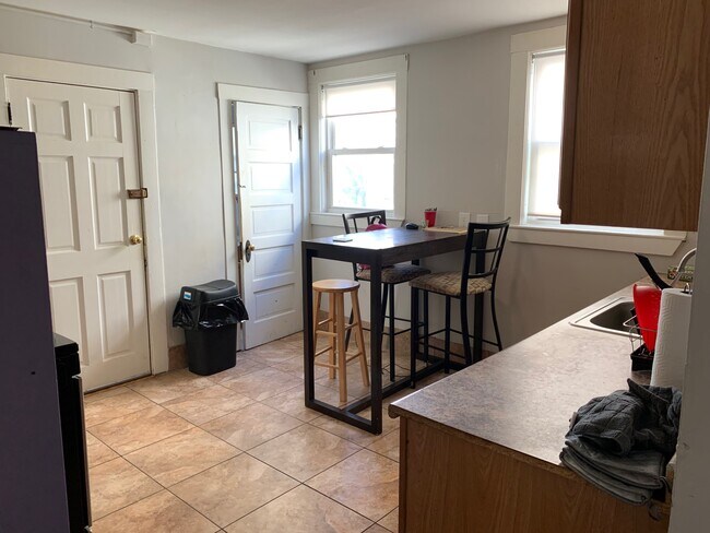 Photo - 15 Sumner St Apartment Unit 2