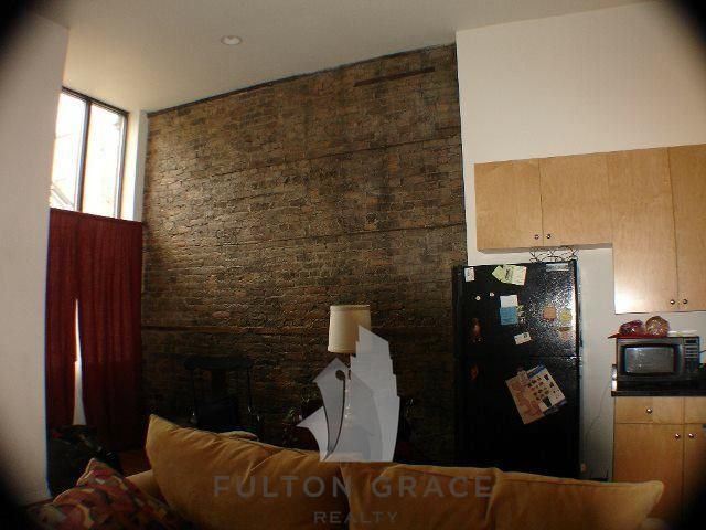 Photo - 1260 N Greenview Ave