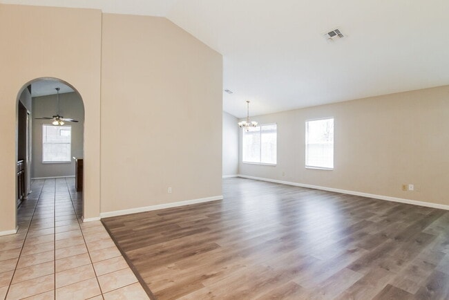 Photo - 6307 W Kings Ave