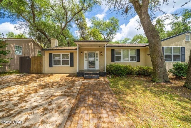 Photo - 108 N Marie Dr