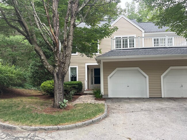 Building Photo - Beautiful Spacious High End 3-bedroom Condo