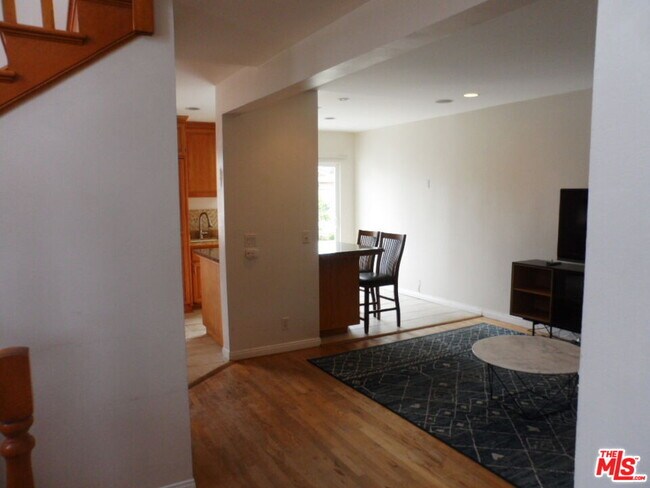 Photo - 12566 Woodbine St