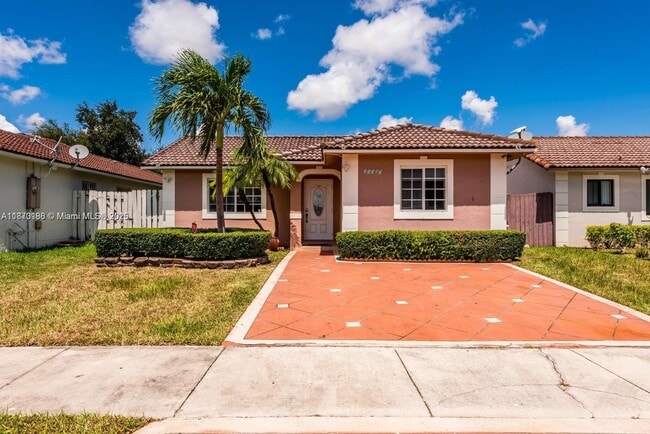 Building Photo - 14347 SW 176th Terr Rental