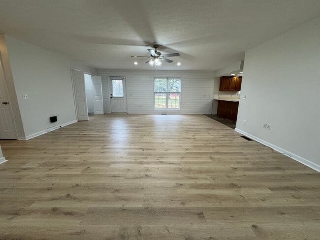 Photo - 4165 Hawkins Dr