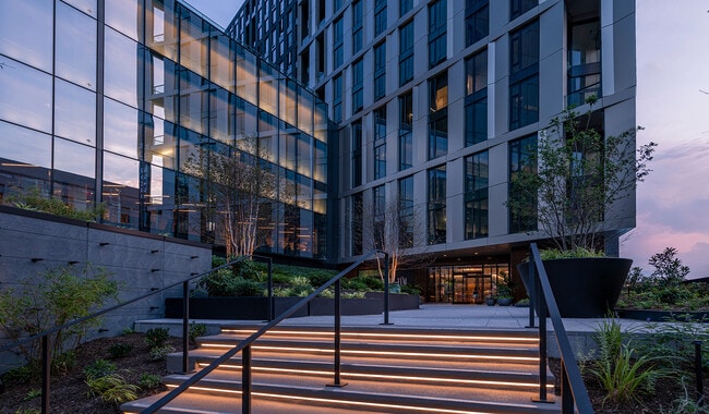 Welcome home to The Elm in Bethesda, MD