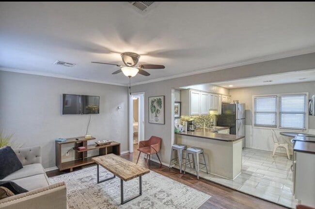 Photo - 4508 NW 34th St