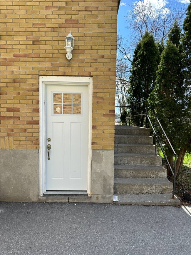 Photo - Stanley St Unit 1