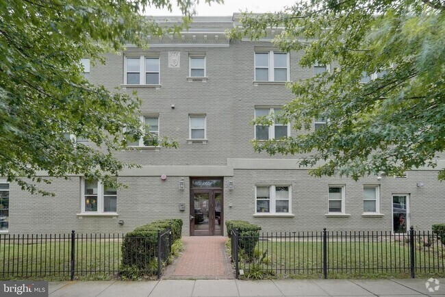 Building Photo - 1352 Longfellow St NW Unit 204 Rental