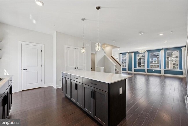 Photo - 138 Livingston Ln