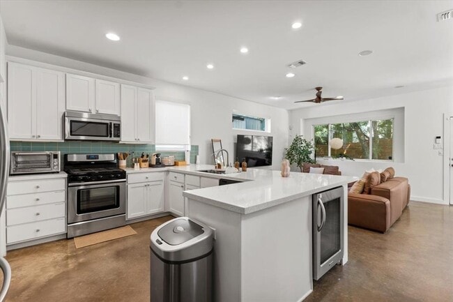Photo - 3505 Villa Ct